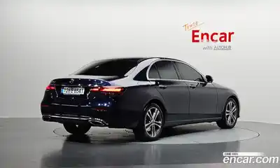 Mercedes-Benz E-Class 2021 2.0 Автомат в Москве № 493987, миниатюра 2