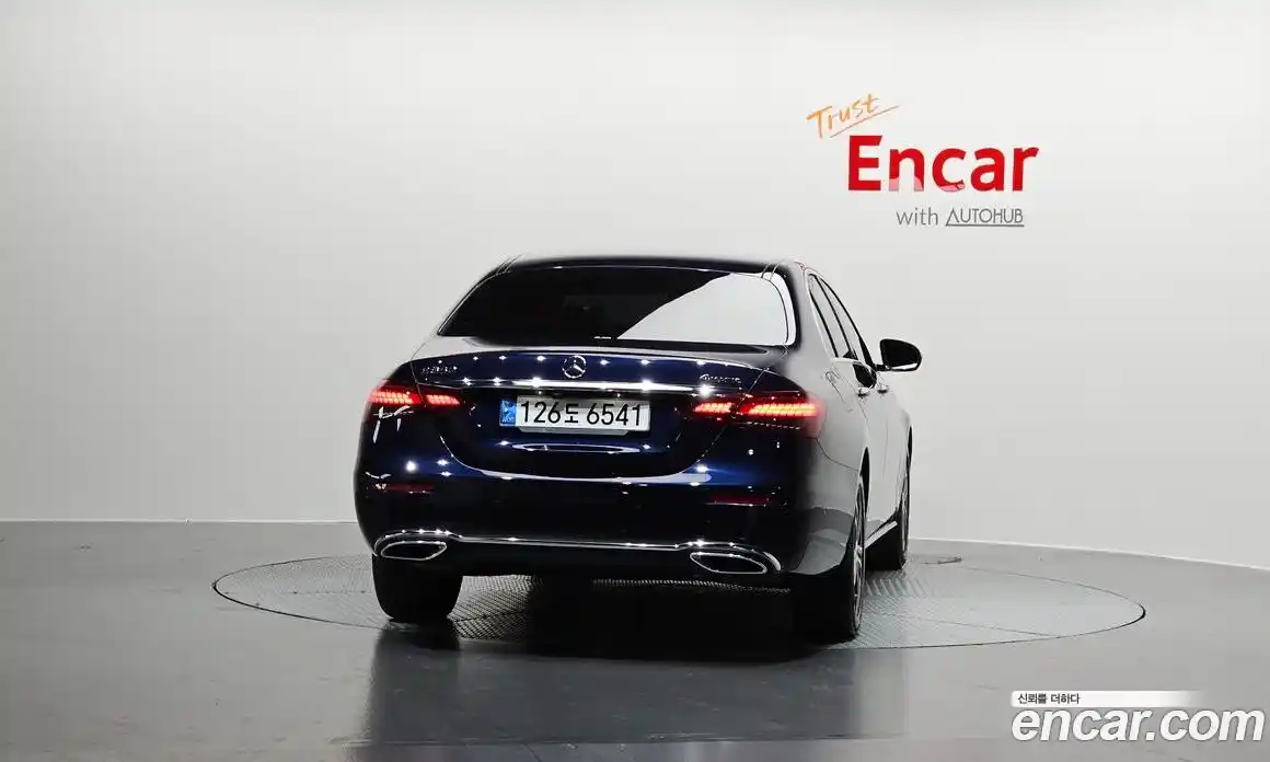 Mercedes-Benz E-Class 2021 2.0 Автомат в Москве № 493987, фото 4