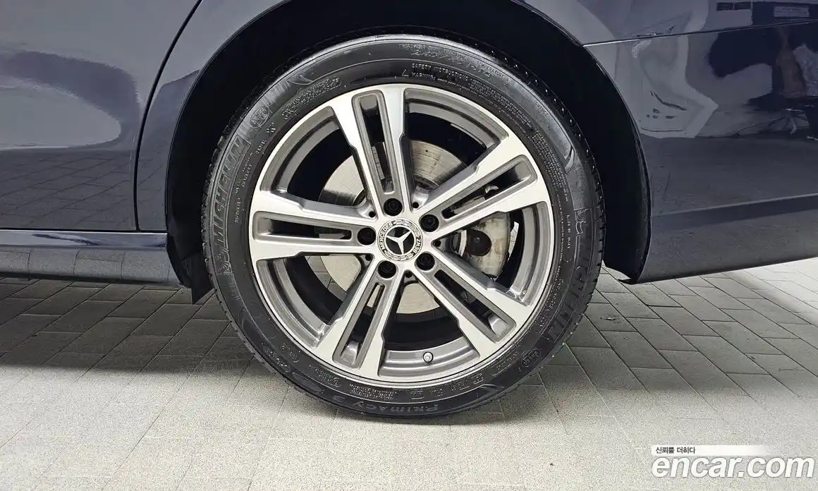 Mercedes-Benz E-Class 2021 2.0 Автомат в Москве № 493987, фото 5