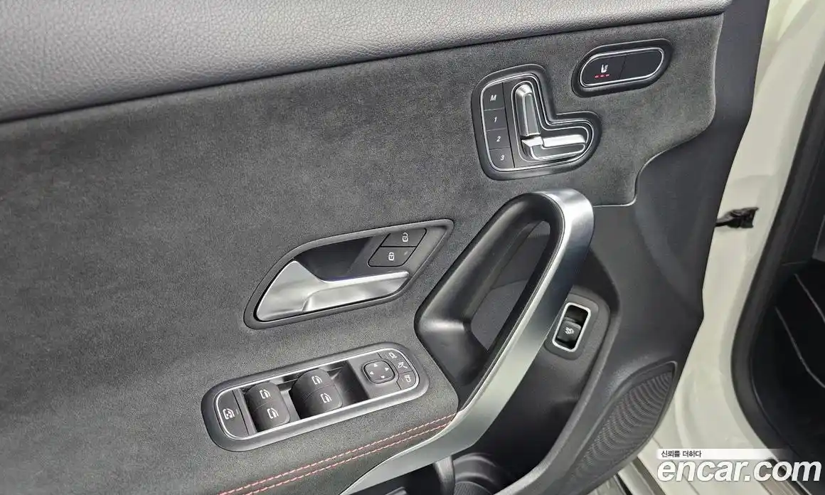 Mercedes-Benz A-Class 2022 2.0 Автомат в Москве № 494110, фото 18