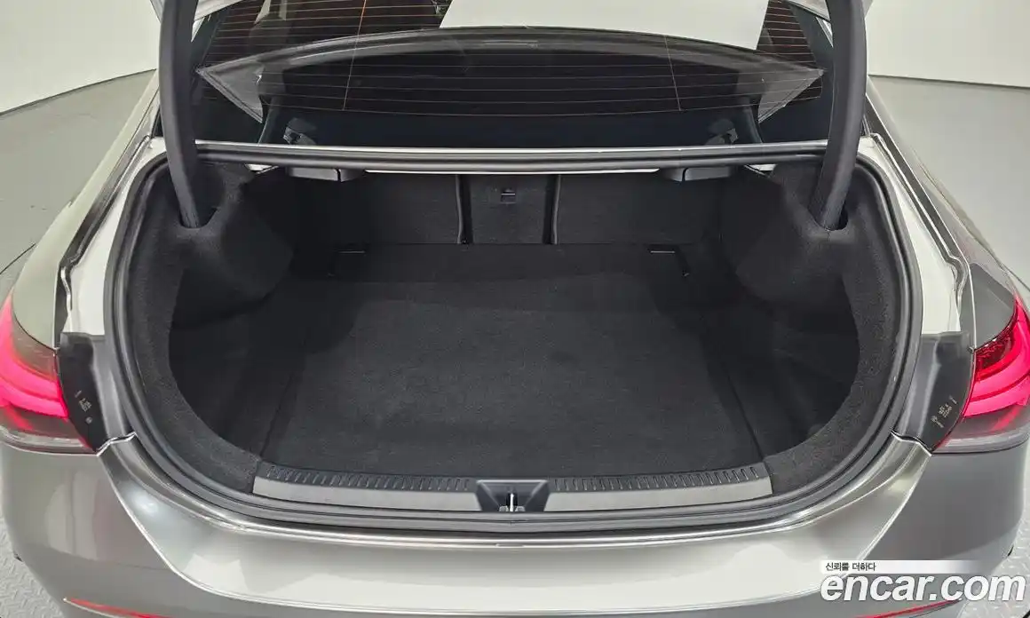 Mercedes-Benz A-Class 2022 2.0 Автомат в Москве № 494110, фото 20