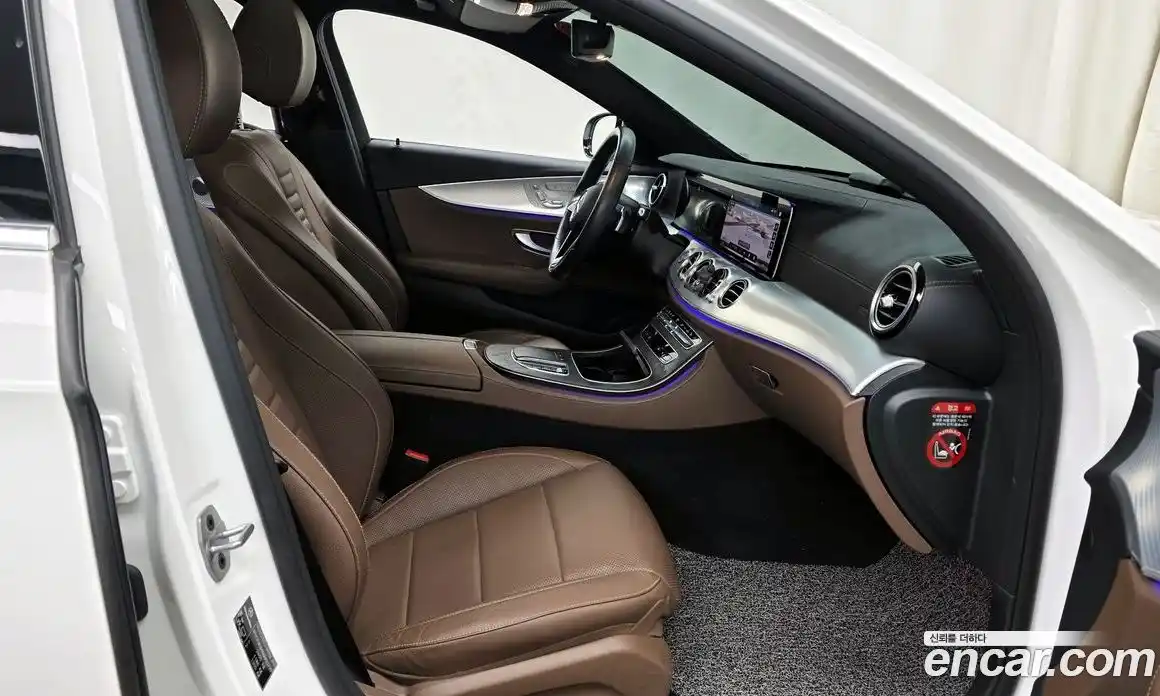 Mercedes-Benz E-Class 2021 2.0 Автомат в Москве № 494525, фото 11