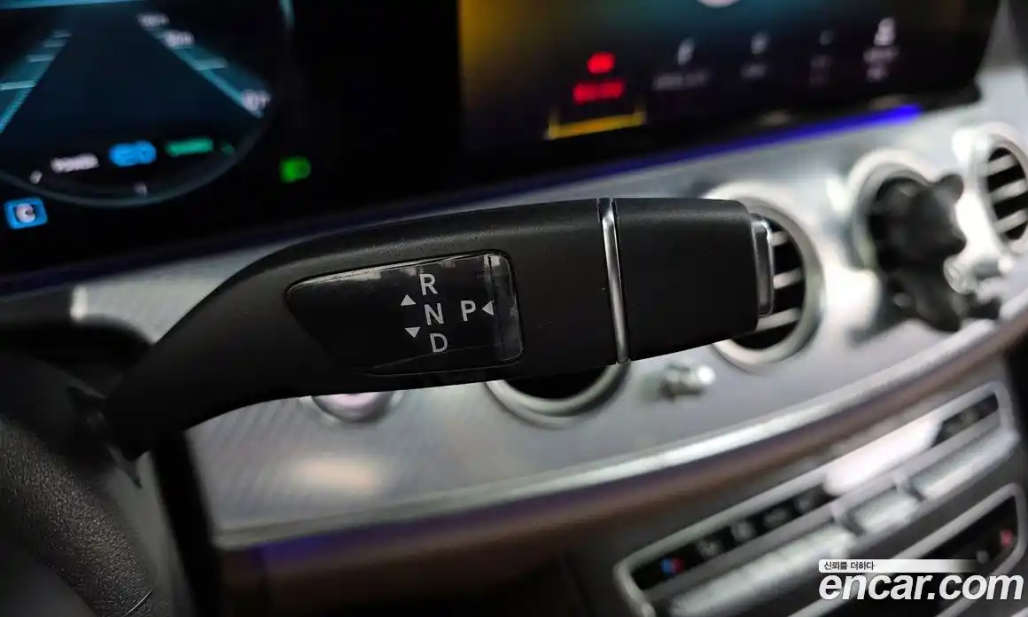 Mercedes-Benz E-Class 2021 2.0 Автомат в Москве № 494525, фото 9