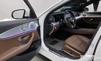 Mercedes-Benz E-Class 2021 2.0 Автомат в Москве № 494525, миниатюра 10