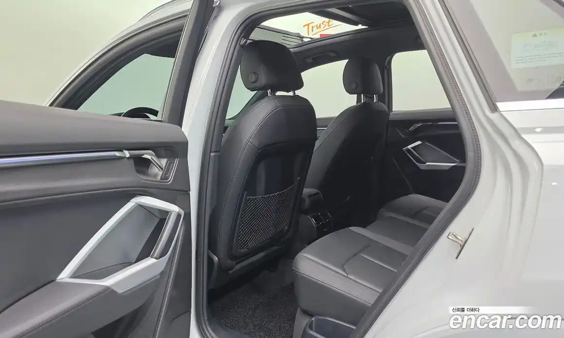 Audi Q3 2023 2.0 Автомат в Москве № 496324, фото 18