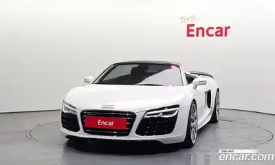 Audi R8 2015 5.2 Автомат в Москве № 496416, миниатюра 3