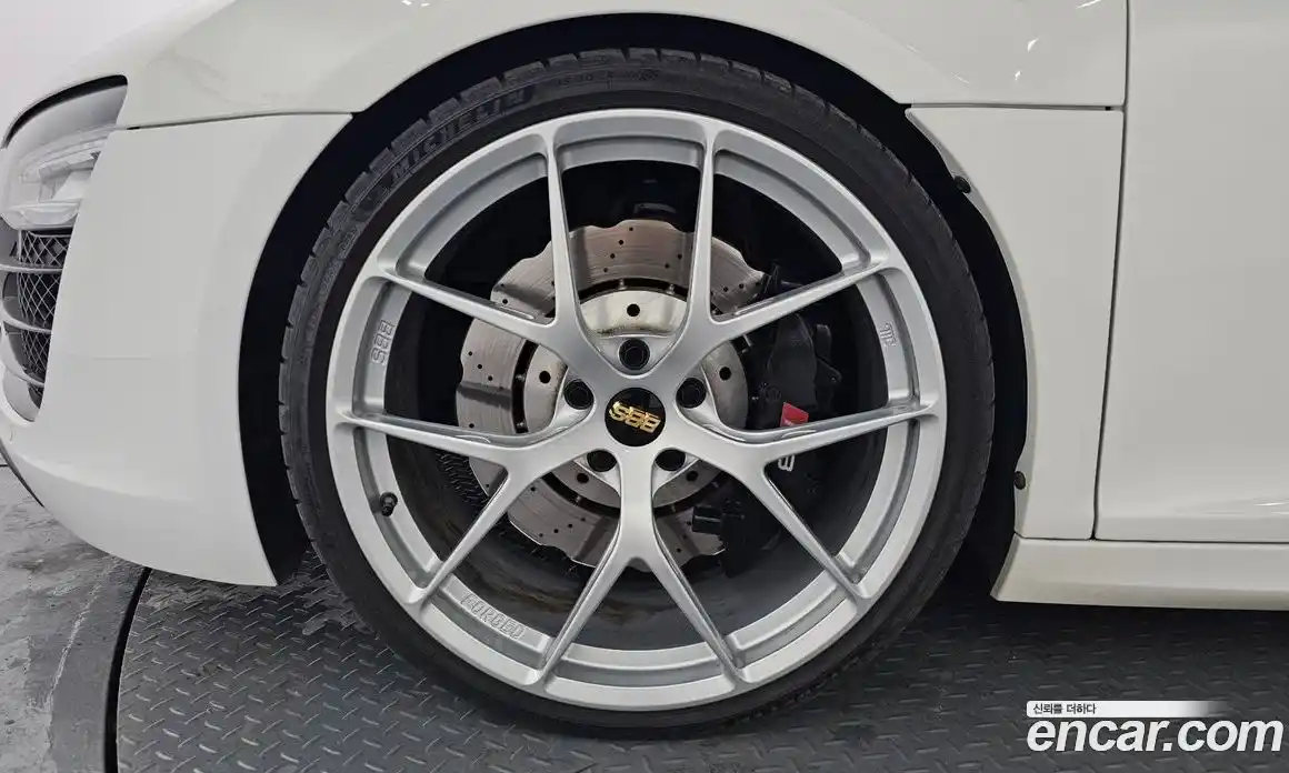 Audi R8 2015 5.2 Автомат в Москве № 496416, фото 5