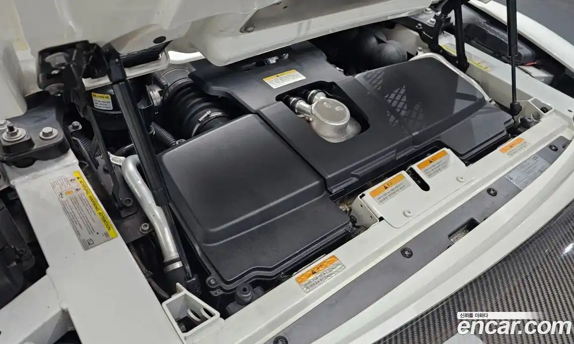 Audi R8 2015 5.2 Автомат в Москве № 496416, фото 6