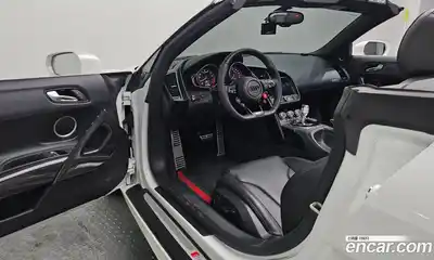 Audi R8 2015 5.2 Автомат в Москве № 496416, миниатюра 10