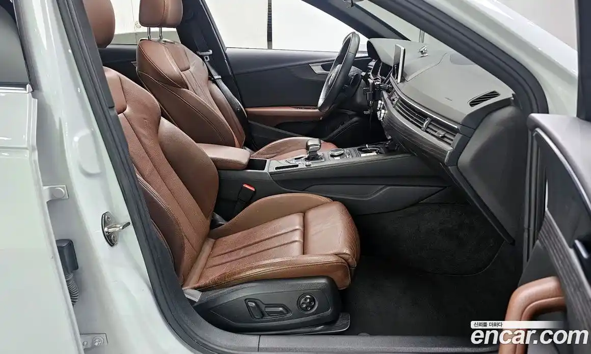 Audi A4 2019 2.0 Автомат в Москве № 496868, фото 11