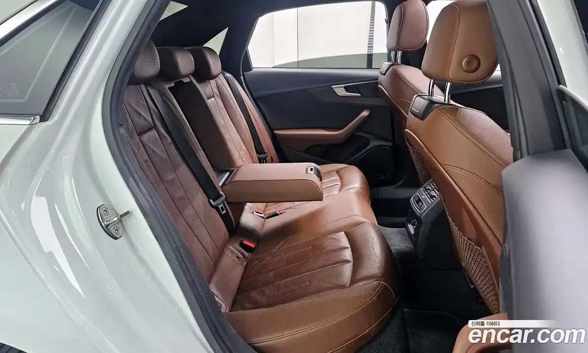 Audi A4 2019 2.0 Автомат в Москве № 496868, фото 13