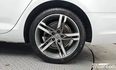 Audi A4 2019 2.0 Автомат в Москве № 496868, миниатюра 5