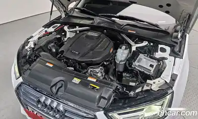 Audi A4 2019 2.0 Автомат в Москве № 496868, миниатюра 6