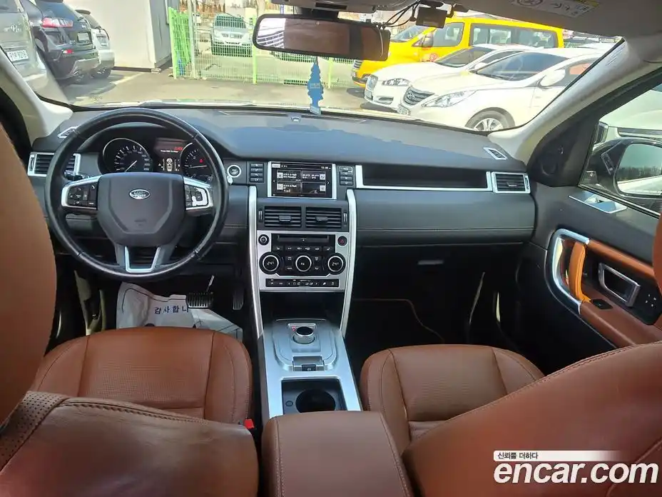 Land Rover Discovery Sport 2015 2.2 Автомат в Москве № 498426, фото 17