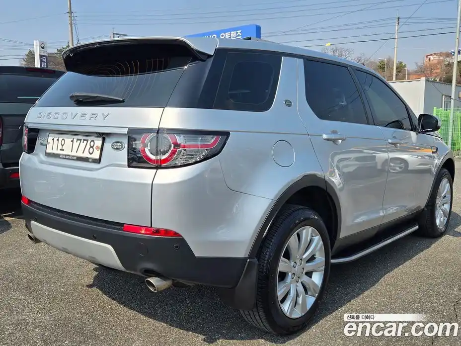 Land Rover Discovery Sport 2015 2.2 Автомат в Москве № 498426, фото 6