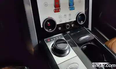 Land Rover Range-Rover 2018 4.4 Автомат в Москве № 498786, миниатюра 9