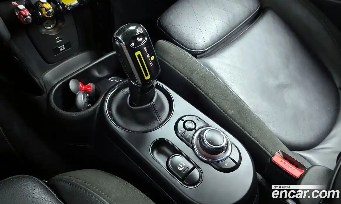 Mini Cooper 2022 Автомат в Москве № 499086, фото 9