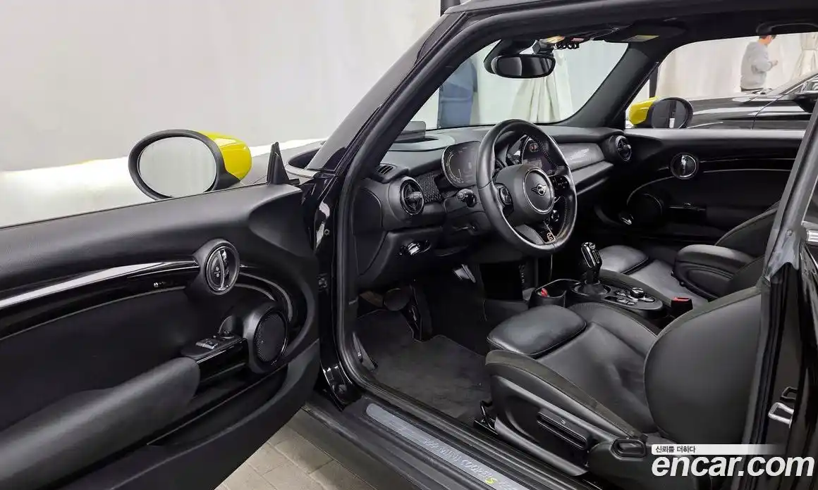 Mini Cooper 2022 Автомат в Москве № 499086, фото 10