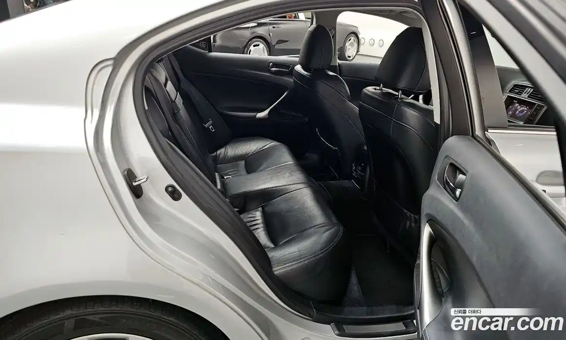 Lexus IS 2013 2.5 Автомат в Москве № 499636, фото 12