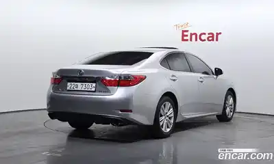Lexus ES 2013 3.5 Автомат в Москве № 499719, миниатюра 2
