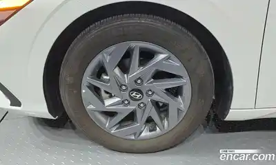 Hyundai Avante 2024 1.6 Автомат в Москве № 516887, миниатюра 5