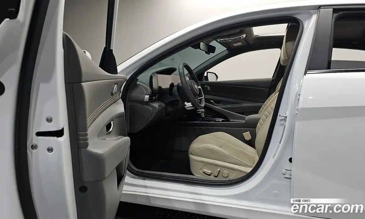 Hyundai Avante 2024 1.6 Автомат в Москве № 516887, фото 10