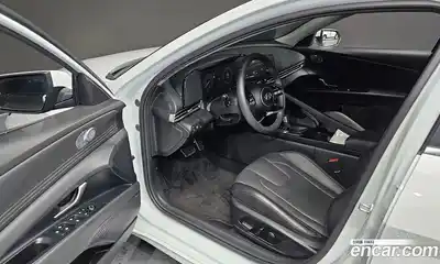 Hyundai Avante 2025 1.6 Автомат в Москве № 517020, миниатюра 10