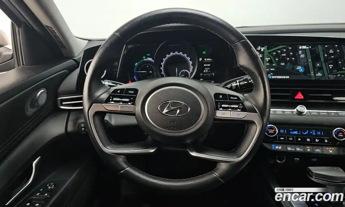 Hyundai Avante 2022 1.6 Автомат в Москве № 518999, фото 13