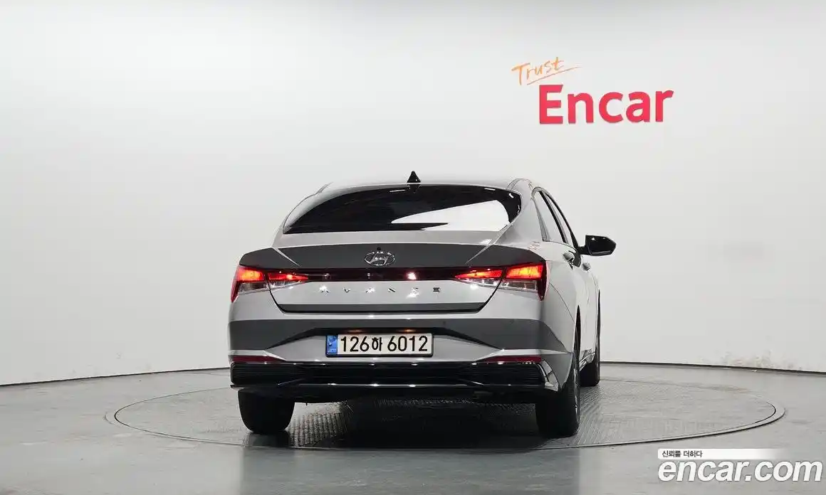 Hyundai Avante 2022 1.6 Автомат в Москве № 518999, фото 4