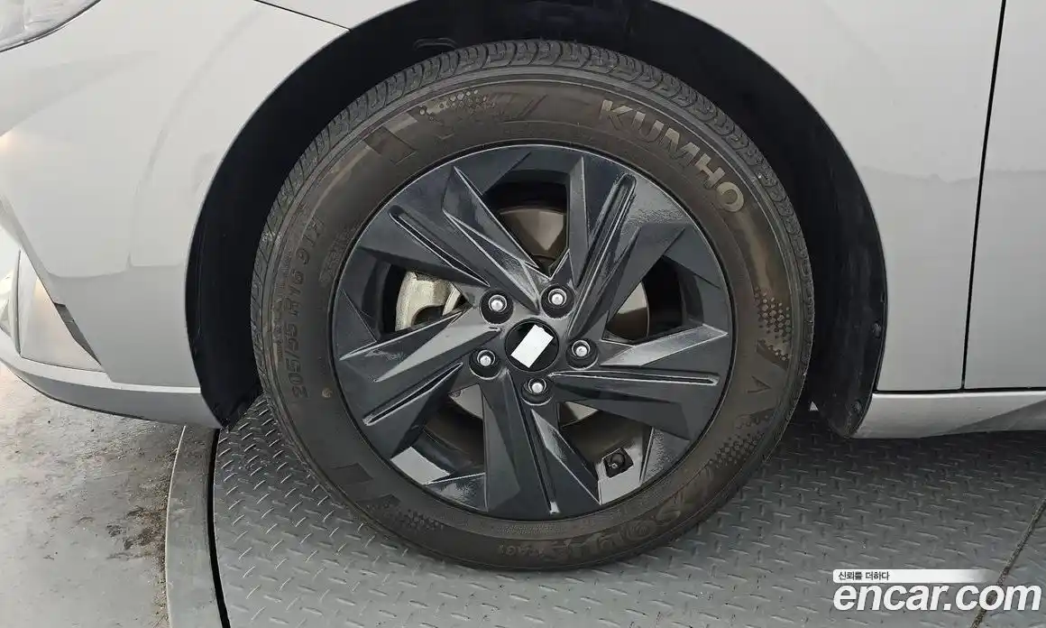 Hyundai Avante 2022 1.6 Автомат в Москве № 518999, фото 5