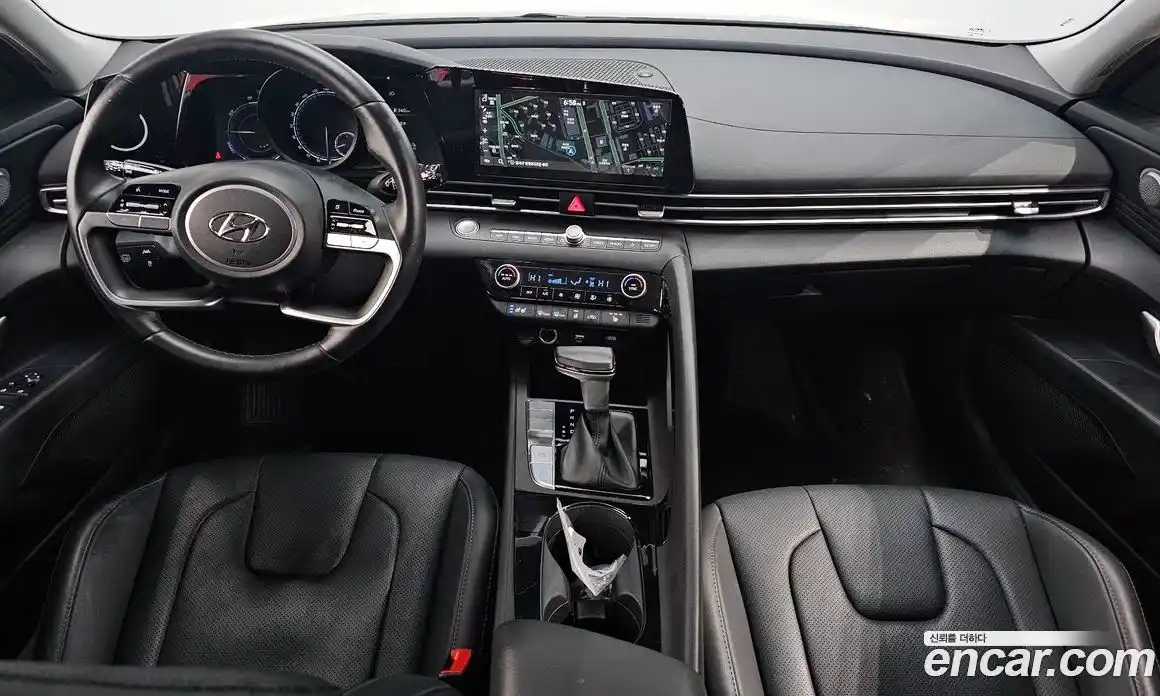 Hyundai Avante 2022 1.6 Автомат в Москве № 518999, фото 7