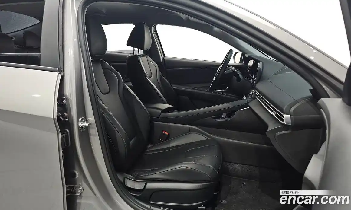 Hyundai Avante 2022 1.6 Автомат в Москве № 518999, фото 10