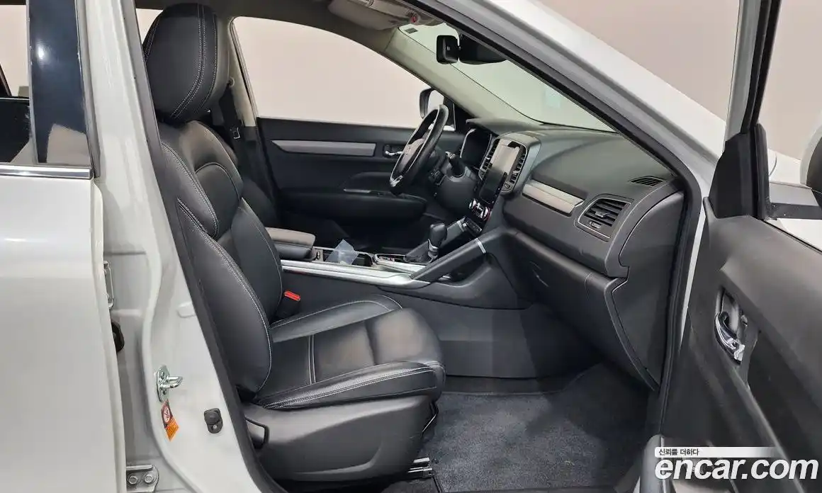 Renault QM6 2023 2.0 Автомат в Москве № 521133, фото 11