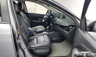 Renault SM3 2016 1.5 Автомат в Москве № 521464, миниатюра 12