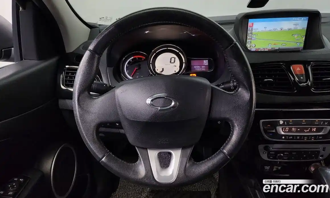 Renault SM3 2016 1.5 Автомат в Москве № 521464, фото 15