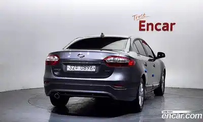 Renault SM3 2016 1.5 Автомат в Москве № 521464, миниатюра 4