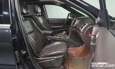 Jeep Cherokee 2016 3.0 Автомат в Москве № 522342, миниатюра 11