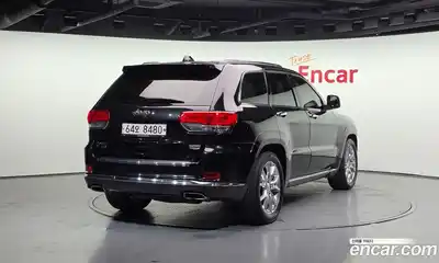 Jeep Cherokee 2016 3.0 Автомат в Москве № 522342, миниатюра 2
