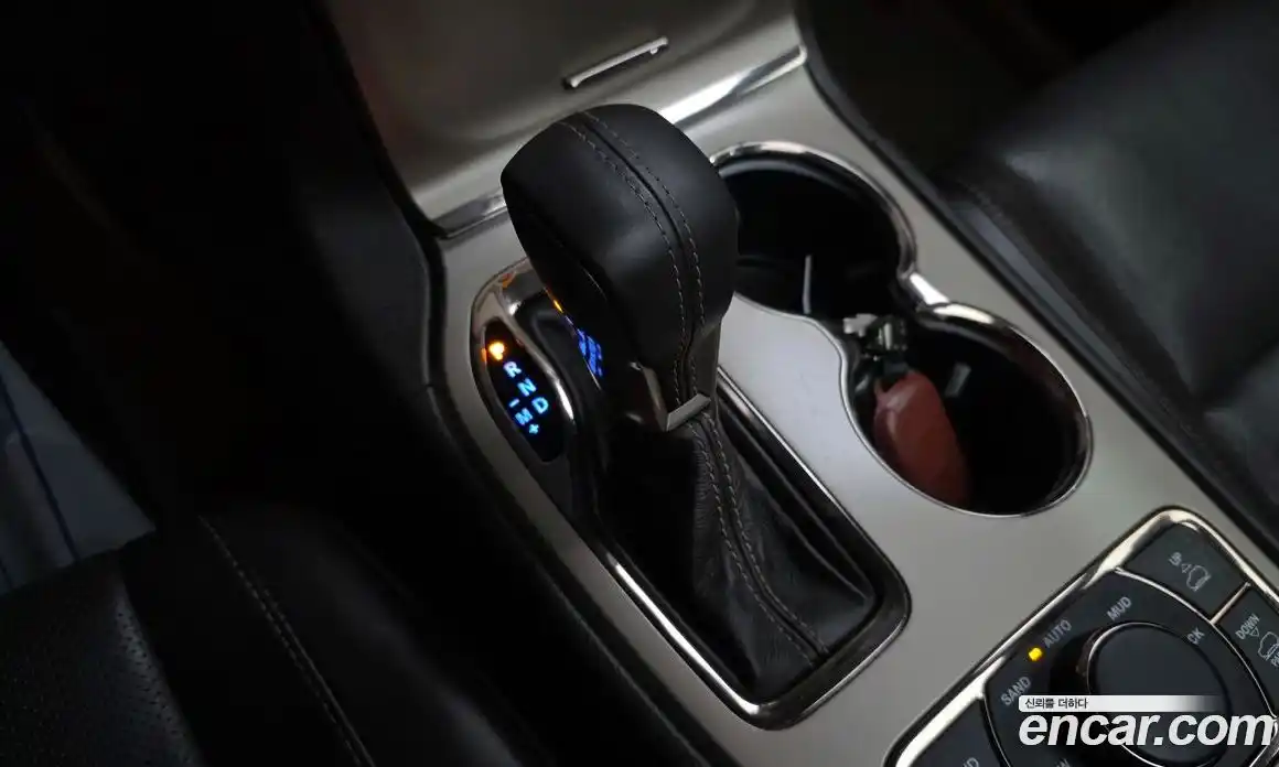 Jeep Cherokee 2016 3.0 Автомат в Москве № 522342, фото 9