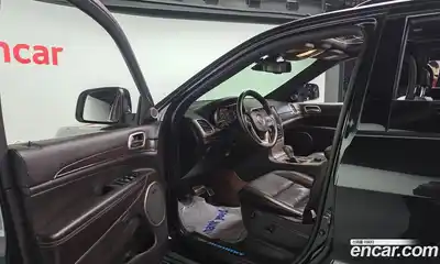 Jeep Cherokee 2016 3.0 Автомат в Москве № 522342, миниатюра 10