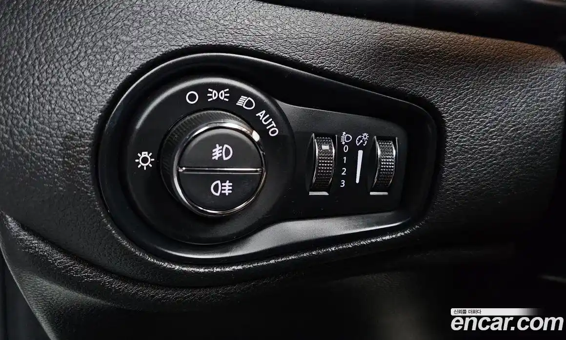 Jeep Renegade 2017 2.4 Автомат в Москве № 522354, фото 13