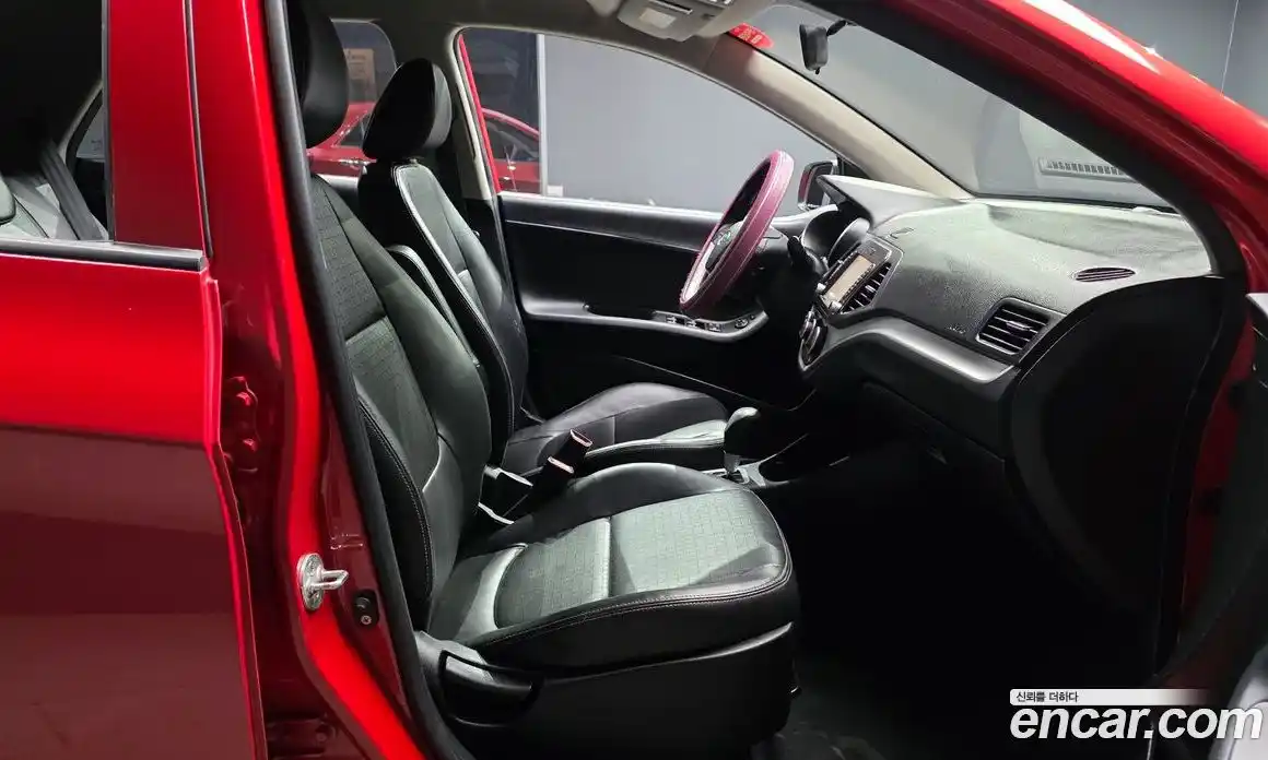 Kia Morning 2016 1.0 Автомат в Москве № 522597, фото 10