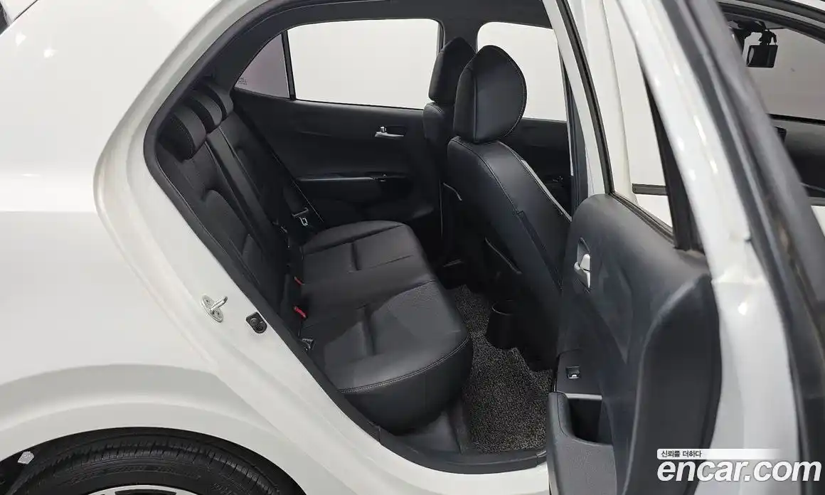 Kia Morning 2020 1.0 Автомат в Москве № 522740, фото 12