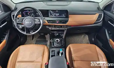 Kia Seltos 2023 1.6 Автомат в Москве № 52318, миниатюра 3