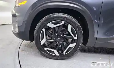 Kia Seltos 2023 1.6 Автомат в Москве № 52318, миниатюра 4