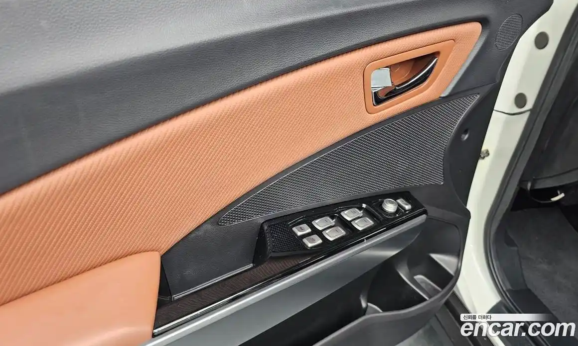 SsangYong TIBOLI 2018 1.6 Автомат в Москве № 525872, фото 18