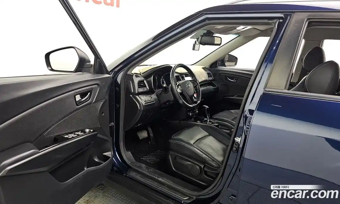 SsangYong TIBOLI 2017 1.6 Автомат в Москве № 526455, фото 10