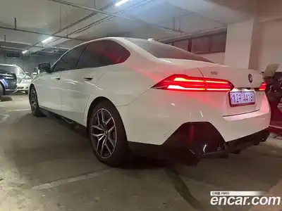 BMW i5 2024 Автомат в Москве № 526661, миниатюра 2