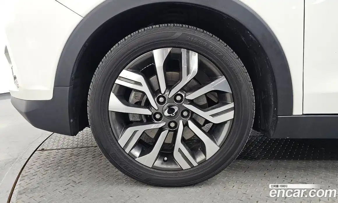 SsangYong TIBOLI 2018 1.6 Автомат в Москве № 526765, фото 5