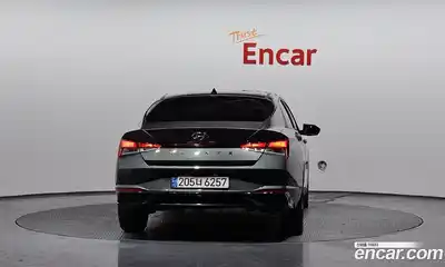 Hyundai Avante 2022 1.6 Автомат в Москве № 530659, миниатюра 4